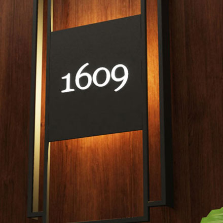 酒店标识标牌设计公司为动漫主题酒店设计。